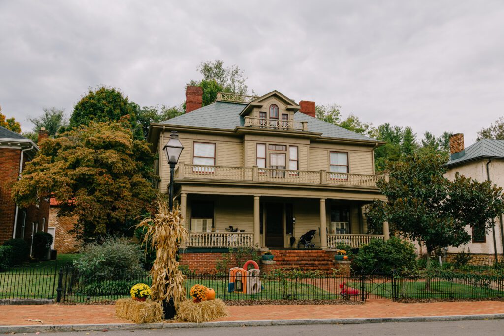 Colonial style house